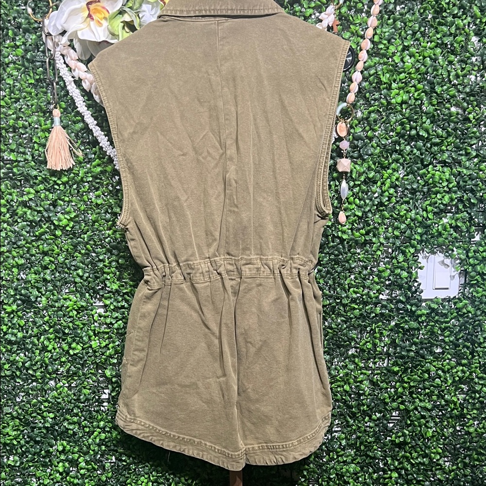Aerie OFFLINE Sleeveless Utility Military Cargo Snaps Jacket Vest Olive size XS - Picture 7 of 10